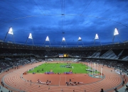 重要助攻引发热议！，东契奇在日本队比赛中刷新纪录观众掌声雷动